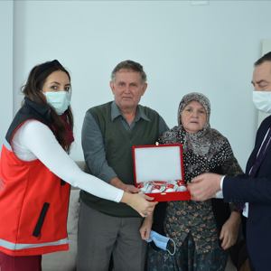 Şehidimiz Yarbay Rasim SAYIN'ın Anne ve Babasını Ziyaret Ettik - fotoğraf 4