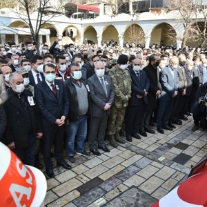 Şehit Hv.Svn.Uzm.Çvş. Hüseyin Sarı Dualarla Ebediyete Uğurlandı - fotoğraf 6