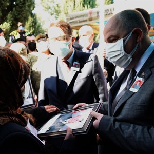 Şehit Hv.Svn.Uzm.Çvş. Hüseyin Sarı Dualarla Ebediyete Uğurlandı - fotoğraf 15