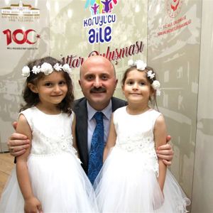 Valimiz Dr. Osman VAROL, İl Müdürlüğümüz Tarafından Organize Edilen İftar Yemeğinde Koruyucu Ailelerle Bir Araya Geldi - fotoğraf 7