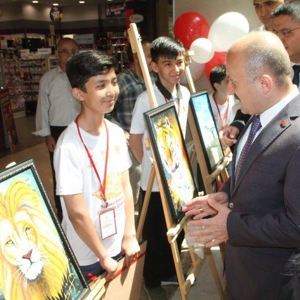Milli Mücadele'nin ve Amasya Tamimi'nin 100. yılı dolayısıyla İl Müdürlüğü Olarak Sosyal Uyum ve Okul Destek Projesi Kapsamında "Yağlı Boya Sergisi" Açtık - fotoğraf 3