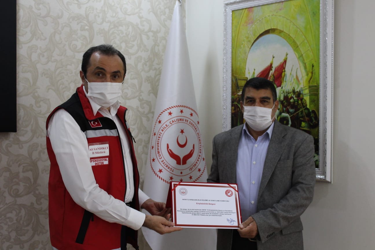 128 No'lu SGK/Çevre Yolu Kooperatifi Araçları için İl Müdürümüz Tarafından “Erişilebilirlik Belgesi” Verildi.