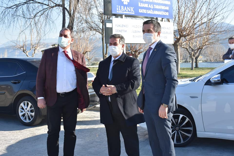 Buharkent ilçemizde Asırlık Çınarlarımız için Buharkent Belediyesi tarafından yapımı gerçekleştirilecek olan Huzurevi projesini faaliyete sunmak için saha incelemesi gerçekleştirildi