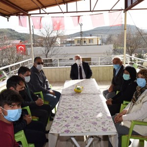 Sayın Valimiz Ömer Faruk Coşkun’dan Şehitlerimizin Kıymetli Ailelerine ve Gazilerimize Ziyaret - fotoğraf 2