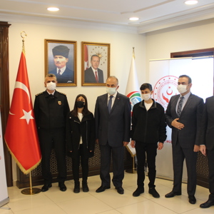 Türkiye’ nin 81 İlinde Hayata Geçirilen “Anadolu Gönül Yolu” Etkinliği Kapsamında Ay-Yıldızlı Şanlı Türk Bayrağımızı Bilecik İlimizden Teslim Aldık. - fotoğraf 4
