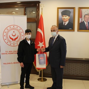Türkiye’ nin 81 İlinde Hayata Geçirilen “Anadolu Gönül Yolu” Etkinliği Kapsamında Ay-Yıldızlı Şanlı Türk Bayrağımızı Bilecik İlimizden Teslim Aldık. - fotoğraf 6
