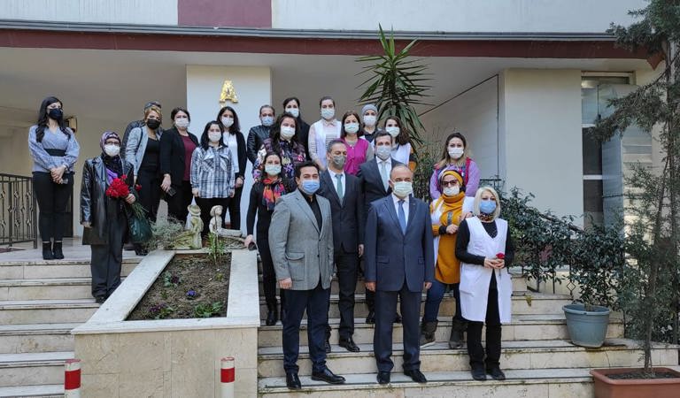 “8 Mart Dünya Kadınlar Günü” nde  Alkım Tekstil Atölye Çalışanları Ziyaret Edildi.