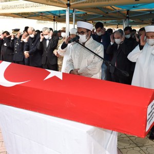 Şehidimiz Bkm.Asb.Kd.Bçvş. Mehmet Demir Dualarla Ebediyete Uğurlandı - fotoğraf 2