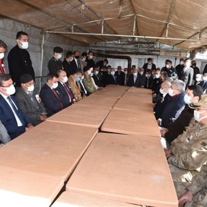 Şehidimiz Bkm.Asb.Kd.Bçvş. Mehmet Demir Dualarla Ebediyete Uğurlandı - fotoğraf 10