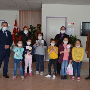 Çocuklarımız Miraç Kandili Nedeniyle İl Müdürümüz Mahmut ÖZDEMİR’i Ziyaret Etti - fotoğraf 1