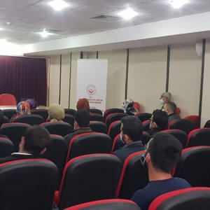 İl Müdürlüğümüze Bağlı Bingöl Sosyal Hizmet Merkezi’nde  Görevli Personellerine Madde Bağımlılığı Semineri Düzenlendi - fotoğraf 1