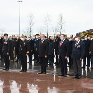 18 Mart Şehitleri Anma Günü ve Çanakkale Deniz Zaferi'nin 106. Yıl Dönümü Dolayısıyla İlimizde Çeşitli Törenler Düzenlendi. - fotoğraf 2
