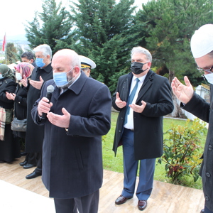 18 Mart Şehitleri Anma Günü ve Çanakkale Deniz Zaferi'nin 106. Yıl Dönümü Dolayısıyla İlimizde Çeşitli Törenler Düzenlendi. - fotoğraf 6
