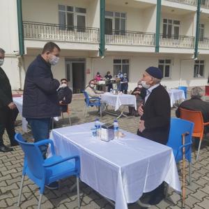 İl Müdürümüz Akhisar Huzurevi Yaşlı Bakım ve Rehabilitasyon Merkezi Müdürlüğümüz Sakinlerini Ziyaret Etti - fotoğraf 4