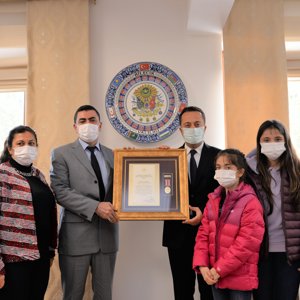 Şehit Aileleri ve Gazilerimize Madalya ve Berat - fotoğraf 4