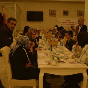 SOSYAL UYUM KAPSAMINDA ÇOCUK HAKLARI İL ÇOCUK KOMİTESİ İFTAR PROGRAMI - fotoğraf 1