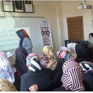 KARLIOVA HALK EĞİTİM MERKEZİ’NDE HANIMLARA ”CİNSEL İSTİSMAR VE MAHREMİYET EĞİTİM” SEMİNERİ - fotoğraf 3