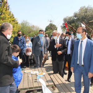 İl Müdürümüz Ömer Turan 2 Nisan Dünya Otizm Farkındalık Günü kapsamında Adnan Menderes Üniversitesi Ziraat Fakültesinde Otizmli çocuklarımız ile fidan dikimi etkinliğine katıldı - fotoğraf 2