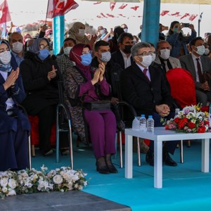 Van’ın Düşman İşgalinden Kurtuluşunun 103. Yılı Coşkuyla Kutlandı - fotoğraf 19