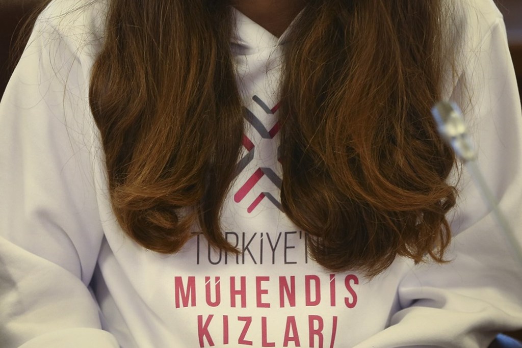 Bakan Selçuk: “Türkiye’nin Mühendis Kızları Projesi ile 75 Lisede 22.500 Öğrenciye Ulaştık”