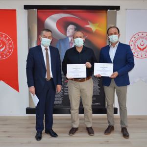 Covid-19 Süreci Çalışmaları Kapsamında Teşekkür Belgeleri  Personellerimize Teslim Edildi - fotoğraf 4