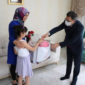 İl Müdürümüz Rifai Yıldırım Anneler Günü Münasebetiyle Şehit Yakınlarını Ziyaret Etti - fotoğraf 1