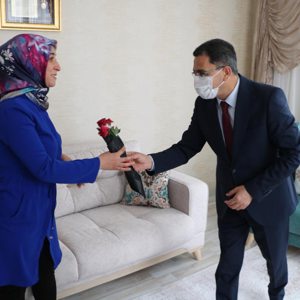 İl Müdürümüz Rifai Yıldırım Anneler Günü Münasebetiyle Şehit Yakınlarını Ziyaret Etti - fotoğraf 4
