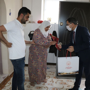 İl Müdürümüz Rifai Yıldırım Anneler Günü Münasebetiyle Şehit Yakınlarını Ziyaret Etti - fotoğraf 17