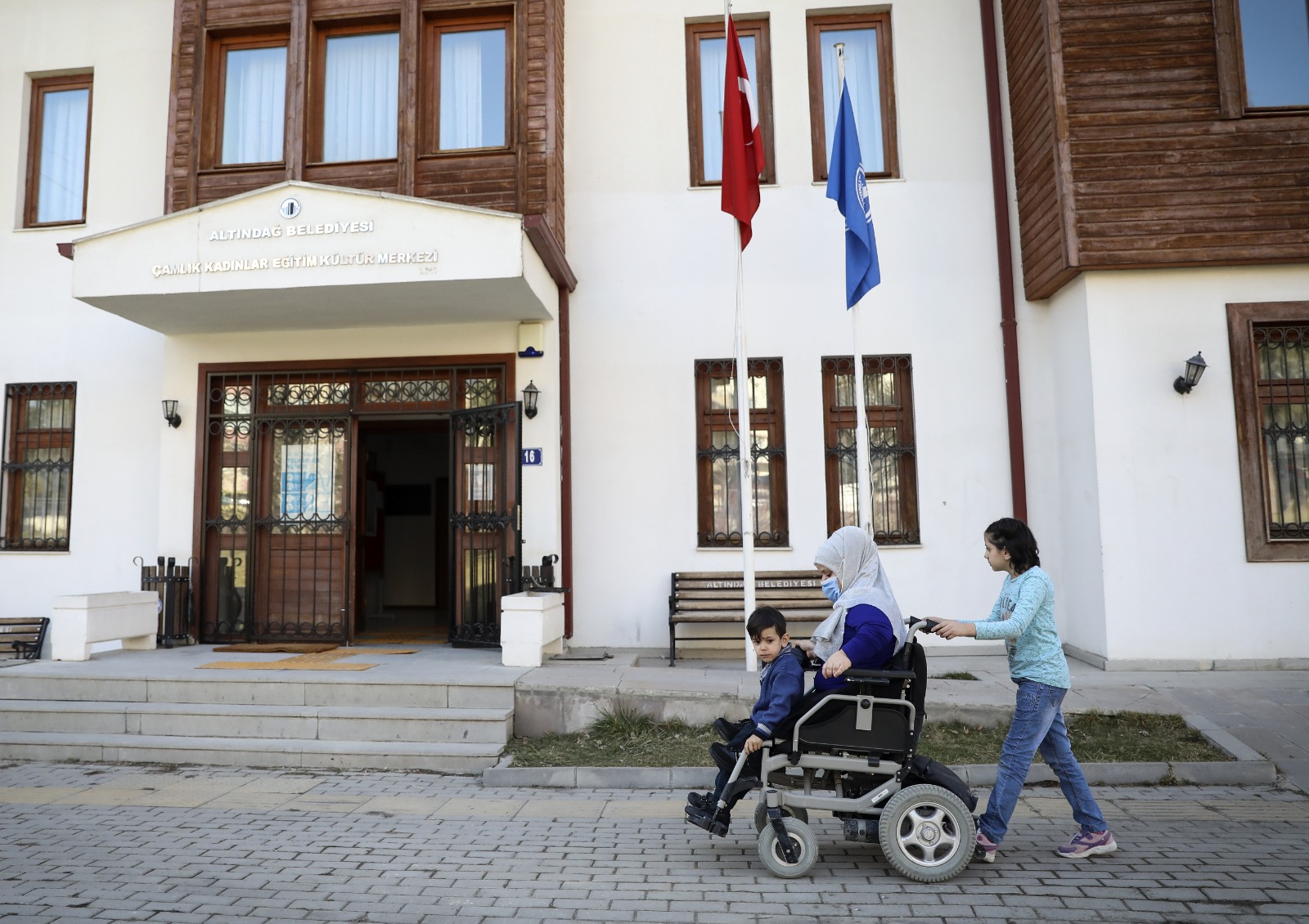 Bakan Yanık: “Evde bakım ödemelerini Bayram öncesinde hesaplara yatırıyoruz”