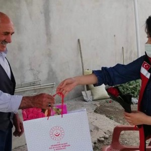Şehit Yakını ve Gazilerimizi Ziyaret Ederek Bayramlarını Kutladık.	 - fotoğraf 1