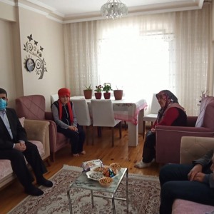 BU BAYRAMDA ŞEHİT YAKINLARIMIZI YALNIZ BIRAKMADIK  - fotoğraf 23