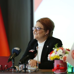 Bakanımız Derya Yanık; “Çocuk işçiliği ile mücadelede herkesin bir araya gelmesi gerekiyor işte o zaman sorunu çözebiliriz” - fotoğraf 1