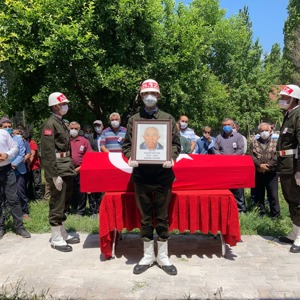 Kıbrıs Gazimiz Kadir ERCAN Son Yolculuğuna Uğurlandı - fotoğraf 3