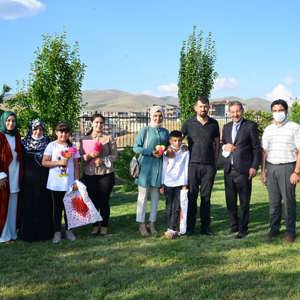 Koruyucu Ailelerimiz Valimizi Ziyaret Etti - fotoğraf 5
