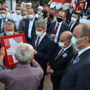 Edirneli Şehidimiz Serhan ALIŞKAN Son Yolculuğuna Uğurlandı - fotoğraf 10