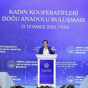 Aile ve Sosyal Hizmetler Bakanımız Derya Yanık, Van'da Kadın Kooperatifleri Doğu Anadolu Buluşması’na katıldı - fotoğraf 2
