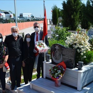 15 Temmuz Demokrasi ve Milli Birlik Günü Kapsamında  Şehitlerimizin Kabirleri Ziyaret Edildi  - fotoğraf 5