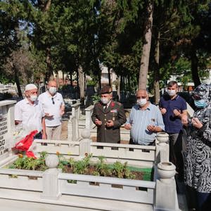 15 Temmuz Demokrasi ve Milli Birlik Günü Kapsamında  Şehitlerimizin Kabirleri Ziyaret Edildi  - fotoğraf 6