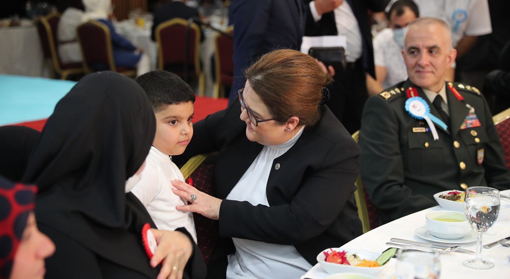 Aile ve Sosyal Hizmetler Bakanımız Derya Yanık: "15 Temmuz hepimiz açısından aslında bir modern zaman istiklal mücadelesi"