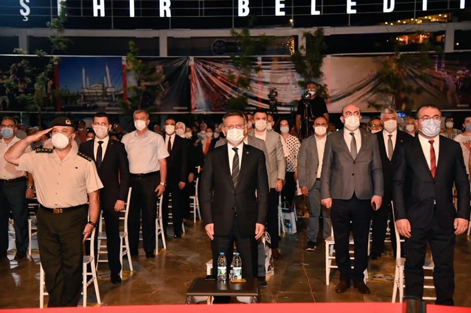15 Temmuz Demokrasi ve Milli Birlik Günü Akşam Programı Aydın Atatürk Kent Meydanı’nda Başladı