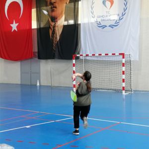Badminton Turnuvası - fotoğraf 1
