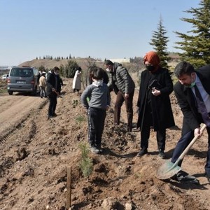 Bakanımız Yanık: “Pandemide özveriyle çalışan kadınlarımızın isimlerini Mercan Seferberliği Ormanlarında yaşatacağız” - fotoğraf 5