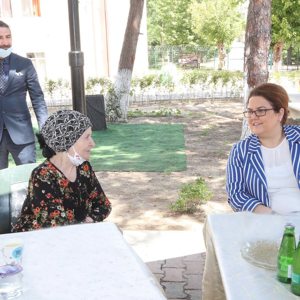 Bakanımız Sn. Derya Yanık, bayramda çocuklarımızın ve büyüklerimizin misafiri oldu. - fotoğraf 8