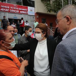 Aile ve Sosyal Hizmetler Bakanımız Derya Yanık, selden etkilenen Rize ve Artvin'de incelemelerde bulundu - fotoğraf 1