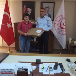 Sosyo Ekonomik Destek ve Bakanlığımızca Yürütülen ''Okul Destek Projesinden'' Yararlanan,Mersin İlimizde LGS'de Dereceye Giren 3 Öğrencimizi Tebrik Eder,Başarılarının Devamını Dileriz - fotoğraf 1