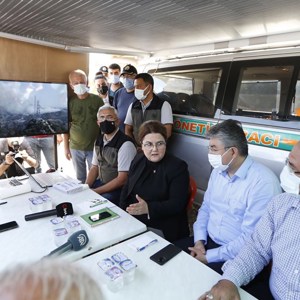 Aile ve Sosyal Hizmetler Bakanımız Derya Yanık, Osmaniye'de orman yangınında zarar gören alanlarda incelemede bulundu - fotoğraf 3