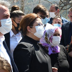 Bakanımız Yanık: “Yangından Etkilenenler İçin Sosyal Yardımlar Fonu’muzdan Toplam 21 Milyon Lira Kaynak Aktarımı Yaptık” - fotoğraf 3