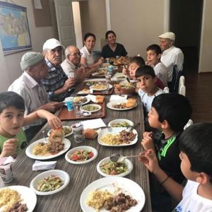 Silifke Huzurevi Müdürlüğümüzde Kalan Yaşlılarımız,Çocuk Evleri Sitesi Müdürlüğümüzü Ziyaret Ederek Çocuklarımızla Birlikte Keyifli Vakit Geçirdiler - fotoğraf 3