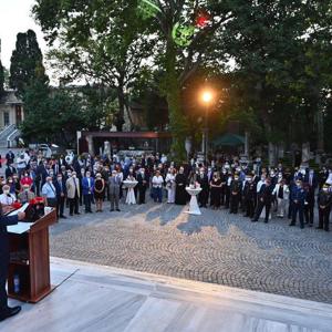 Kuzey Kıbrıs Türk Cumhuriyeti Cumhurbaşkanı Sn. Ersin TATAR ve eşi Sn. Sibel TATAR Hanımefendi, 20 Temmuz Barış ve Özgürlük Bayramı'nın 47. yıldönümü etkinlikleri vesilesiyle Kıbrıs gazilerimizle bir araya geldi.  - fotoğraf 1