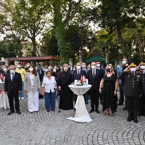 Kuzey Kıbrıs Türk Cumhuriyeti Cumhurbaşkanı Sn. Ersin TATAR ve eşi Sn. Sibel TATAR Hanımefendi, 20 Temmuz Barış ve Özgürlük Bayramı'nın 47. yıldönümü etkinlikleri vesilesiyle Kıbrıs gazilerimizle bir araya geldi.  - fotoğraf 2